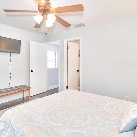South Tampa Retreat Fenced Yard, Top Location! エクステリア 写真