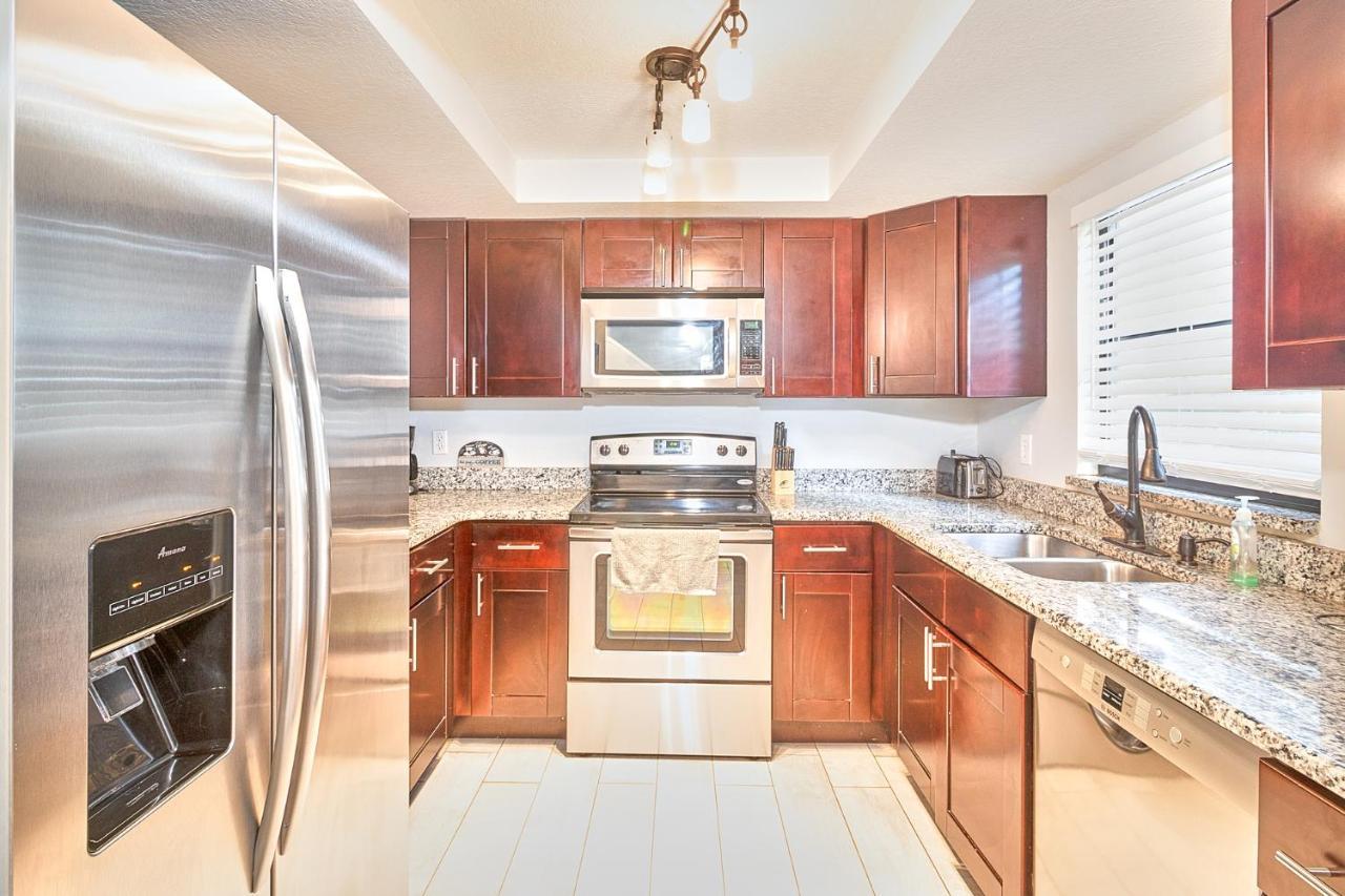 South Tampa Retreat Fenced Yard, Top Location! エクステリア 写真