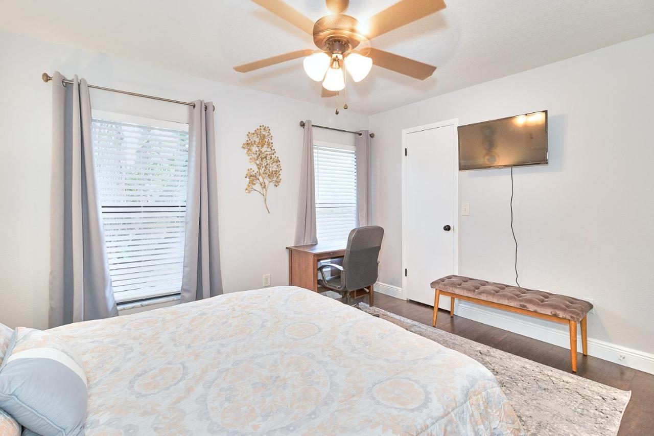 South Tampa Retreat Fenced Yard, Top Location! エクステリア 写真